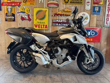 MV Agusta Stradale 800 (2017) — foto 1