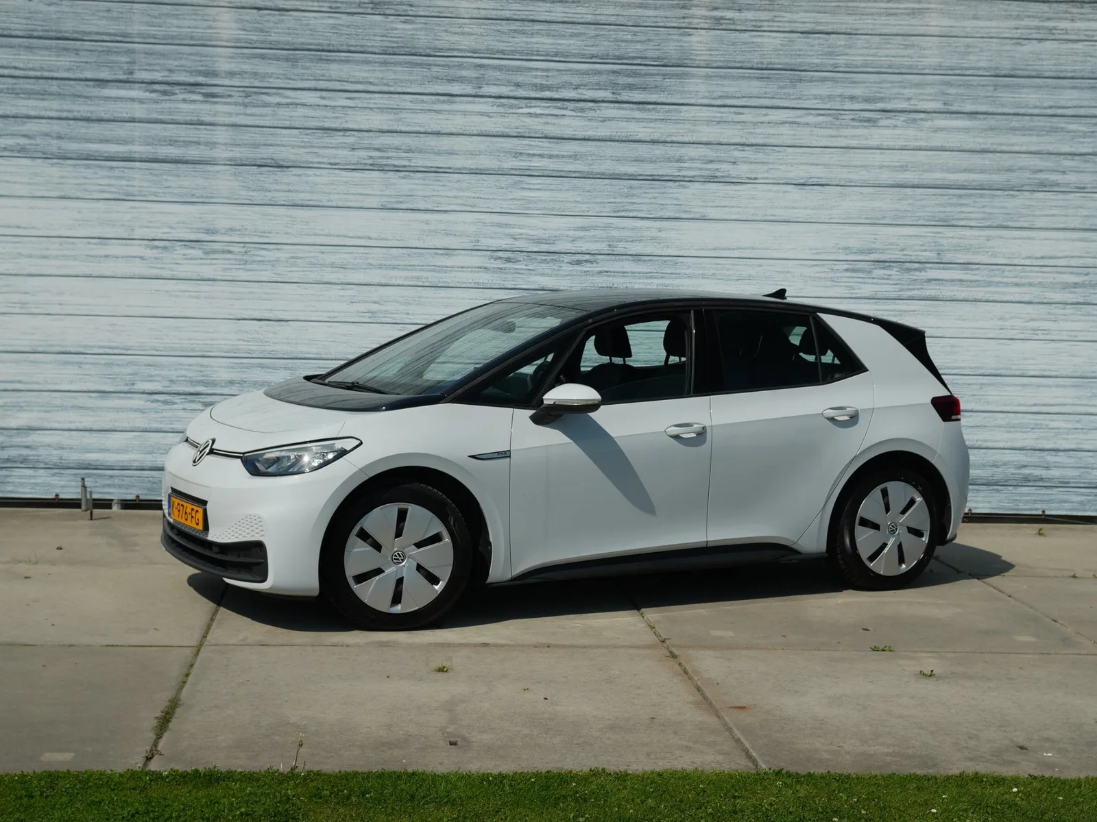 Volkswagen ID.3 (2020) — foto 1