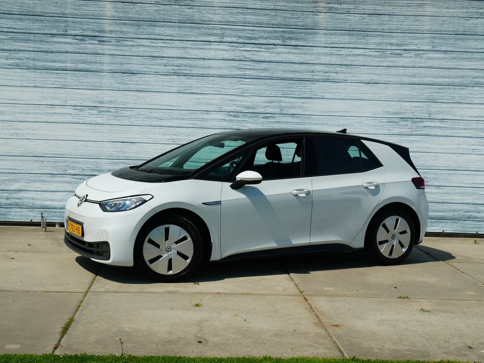 Volkswagen ID.3 (2020) — foto 1