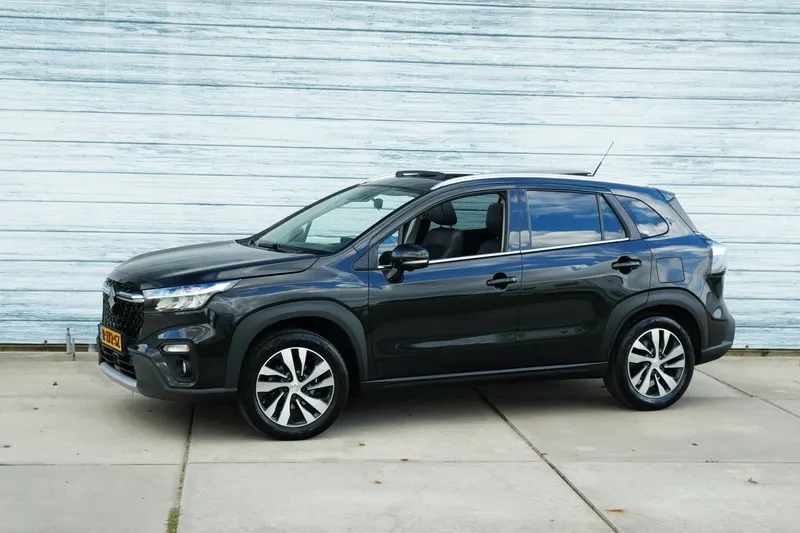 Suzuki S-Cross (2022)