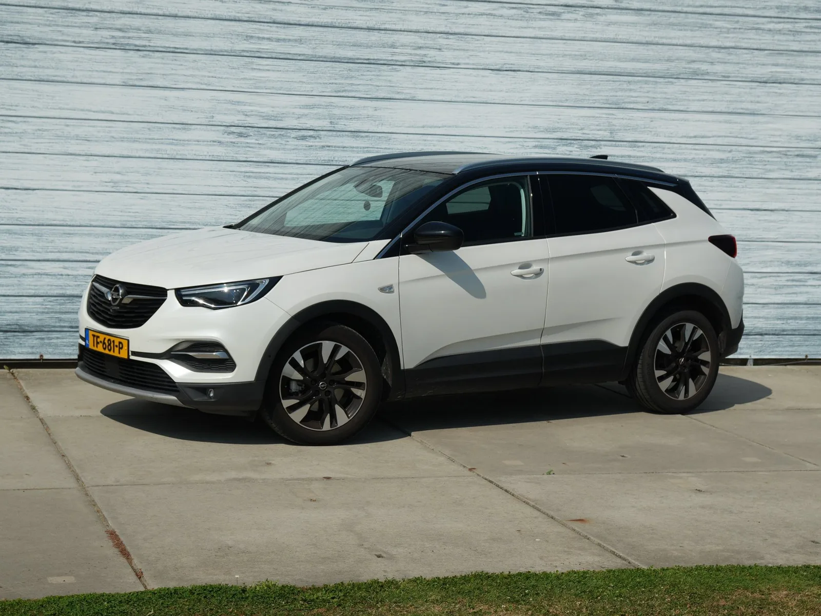 Opel Grandland (2018) — foto 1
