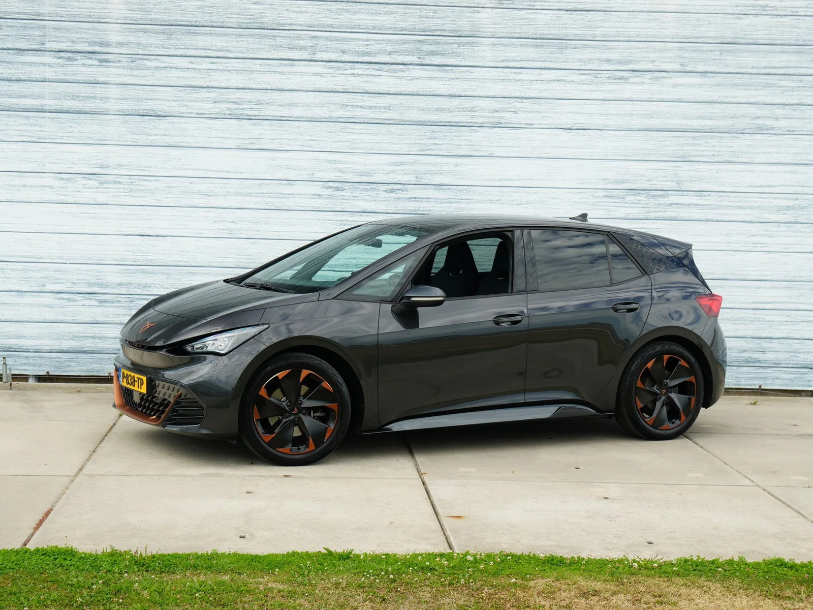 CUPRA Born (2022) — foto 1