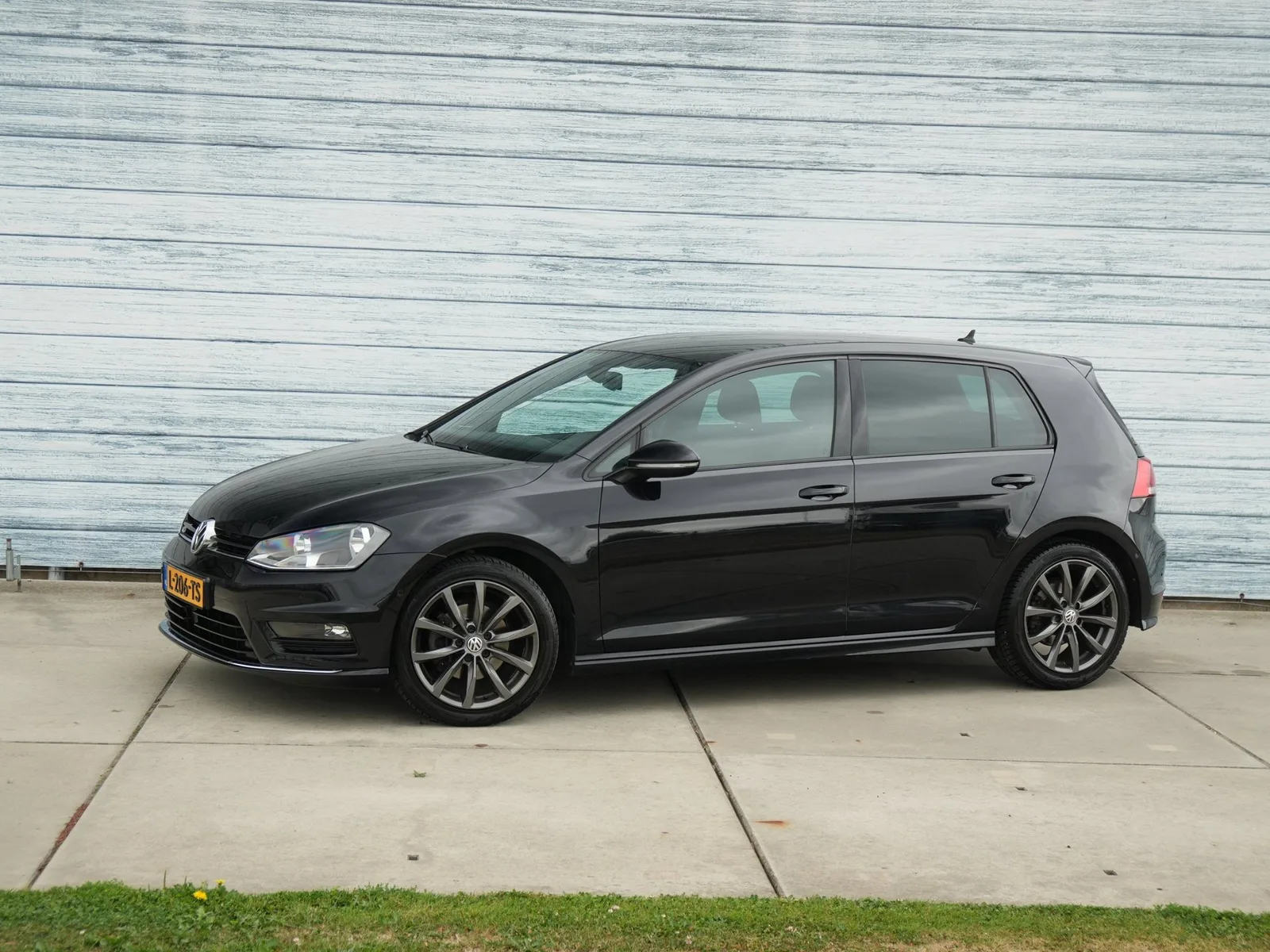 Volkswagen Golf (2015) — foto 1
