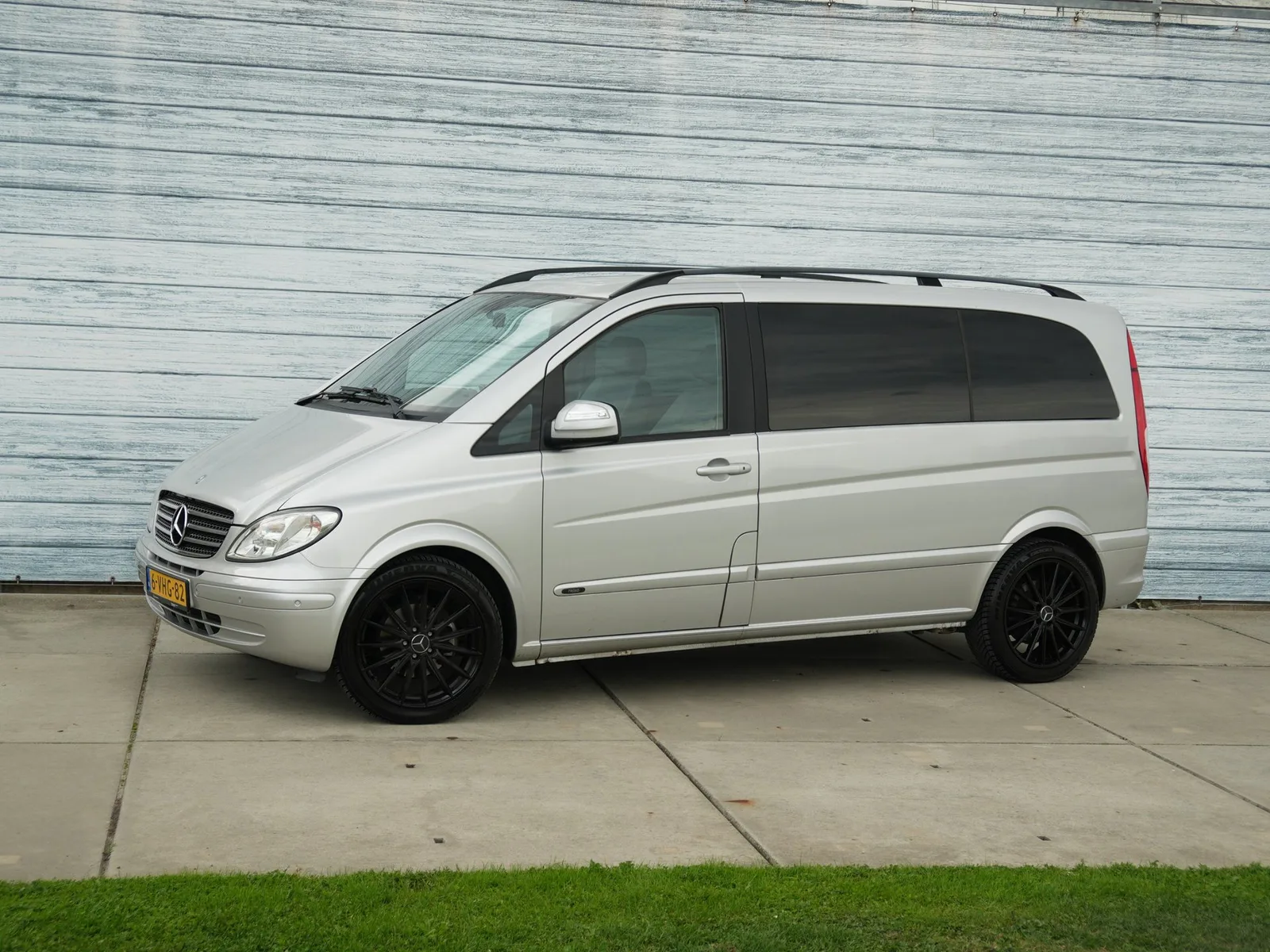 Mercedes-Benz Viano (2010) — foto 1