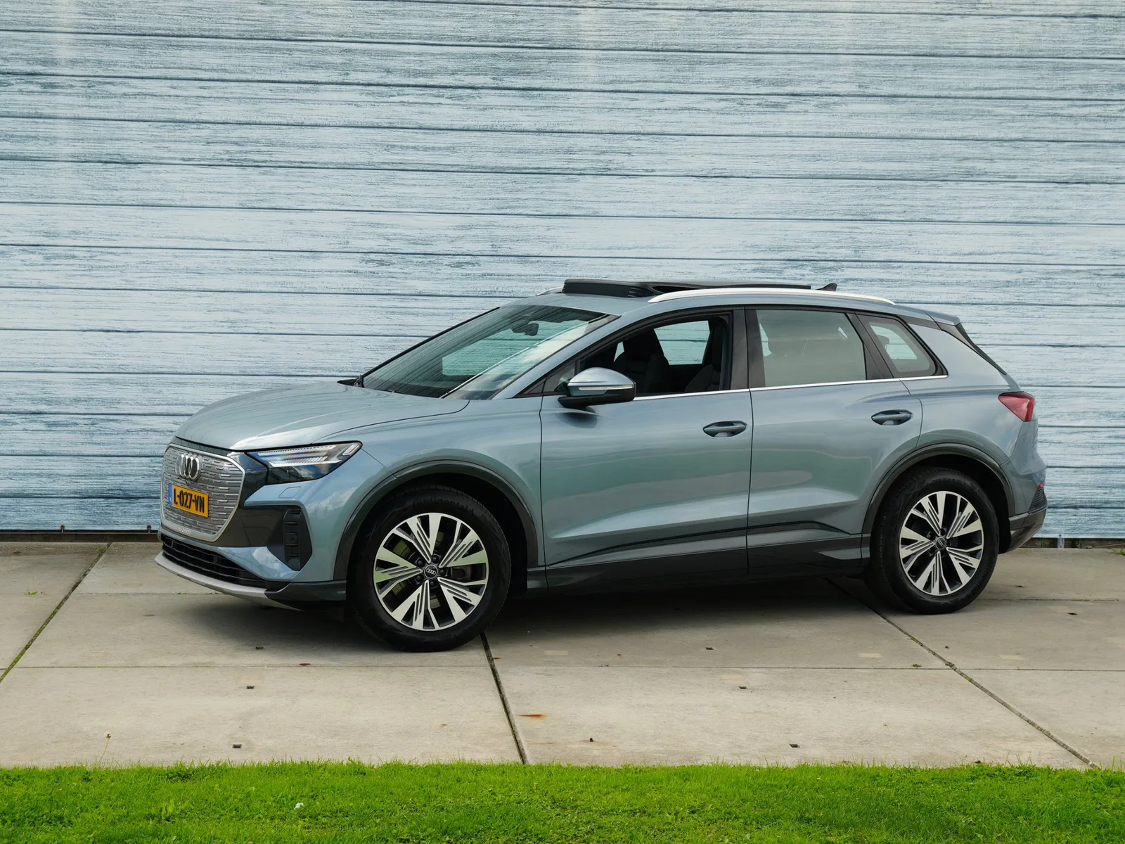 Audi Q4 e-tron (2021) — foto 1