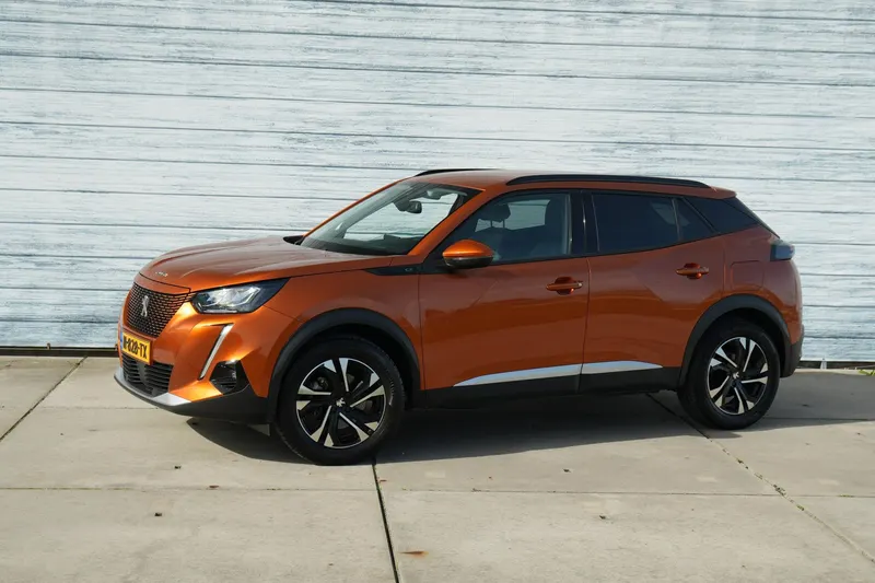 Peugeot e-2008 (2021)