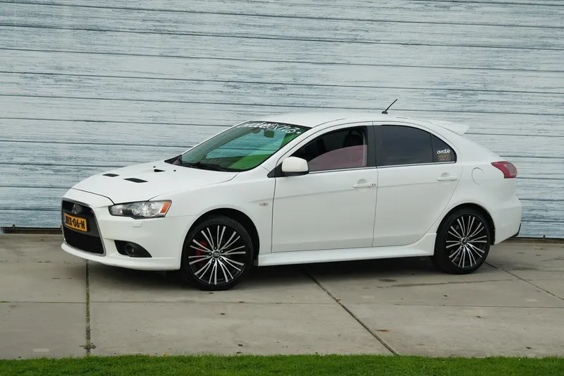 Mitsubishi Lancer (2012)