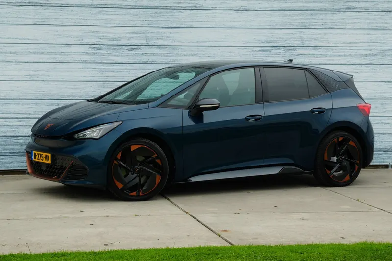 CUPRA Born (2021)