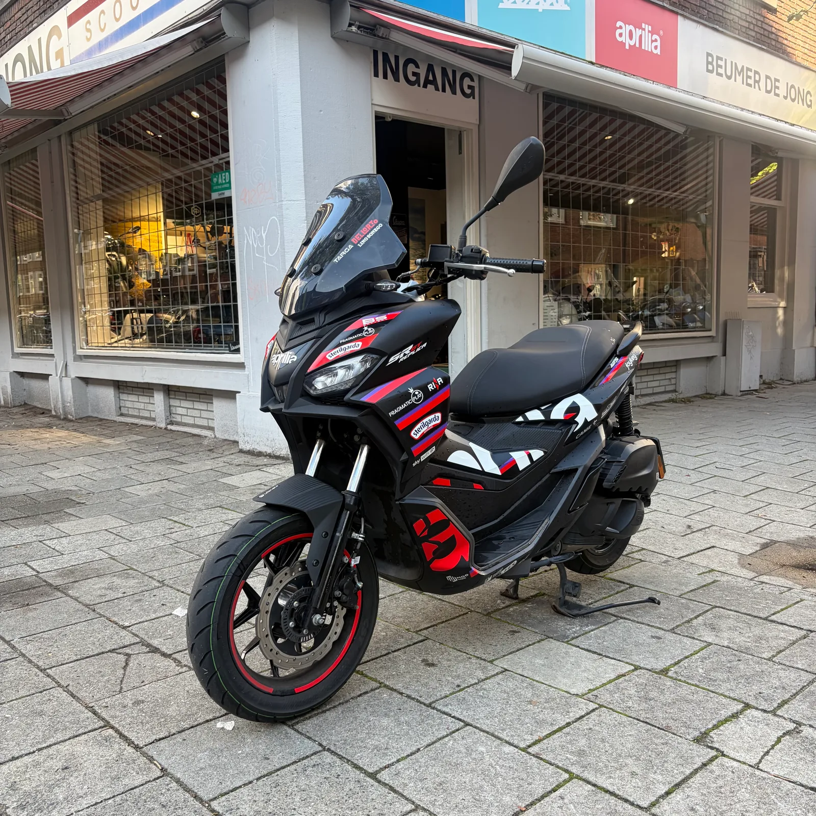 Aprilia SR GT 125 (2025) — foto 1