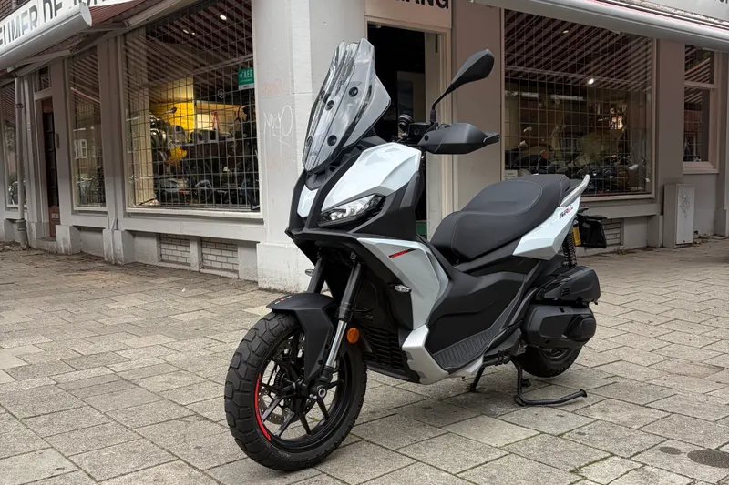 Aprilia SR GT 400 (2026)