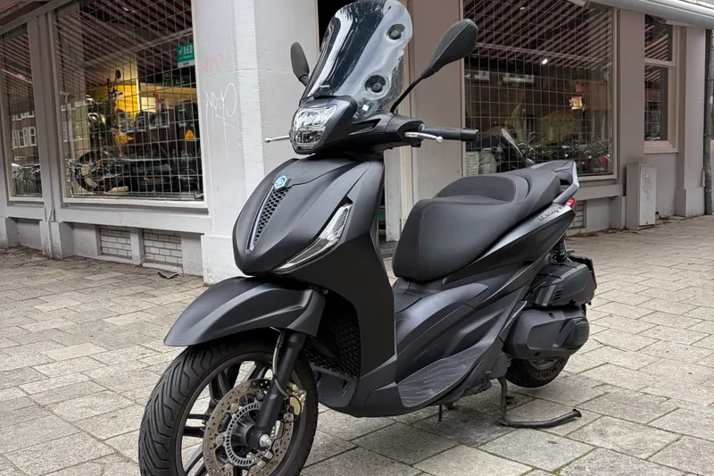 Piaggio Beverly S 400 (2023)