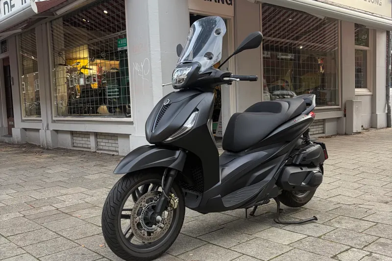 Piaggio Beverly S 400 (2023)