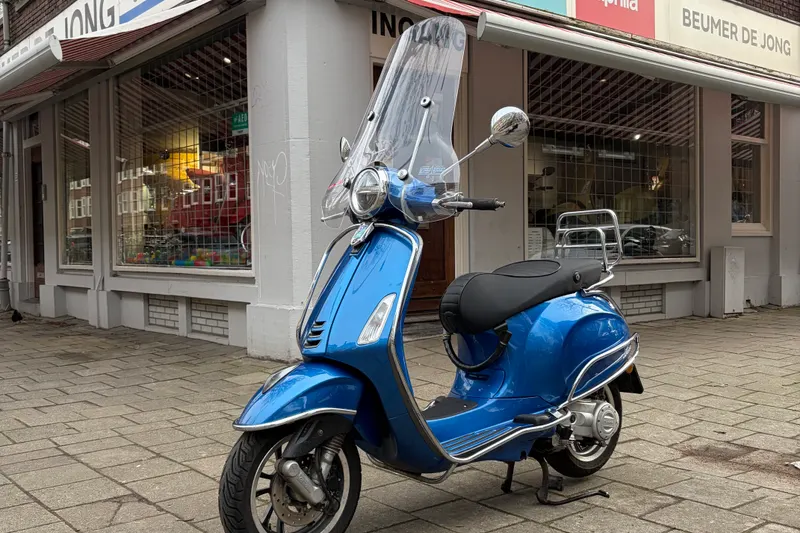 Vespa Primavera (2021)