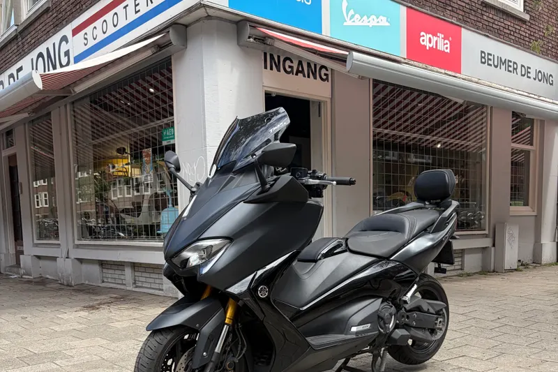 Yamaha Tmax 530DX (2018)
