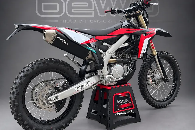 Fantic XEF 250 Black Edition Overjarig NEW (2024)