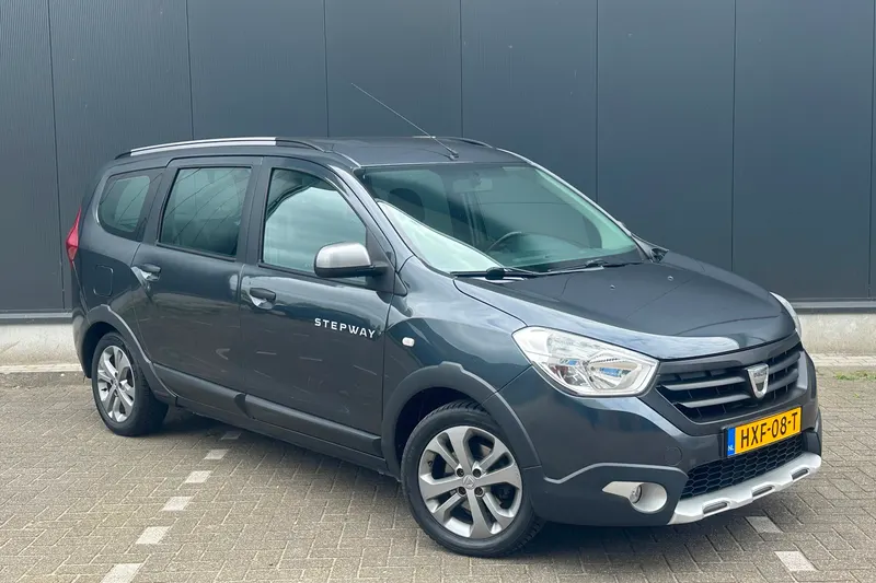 Dacia Lodgy (2015)