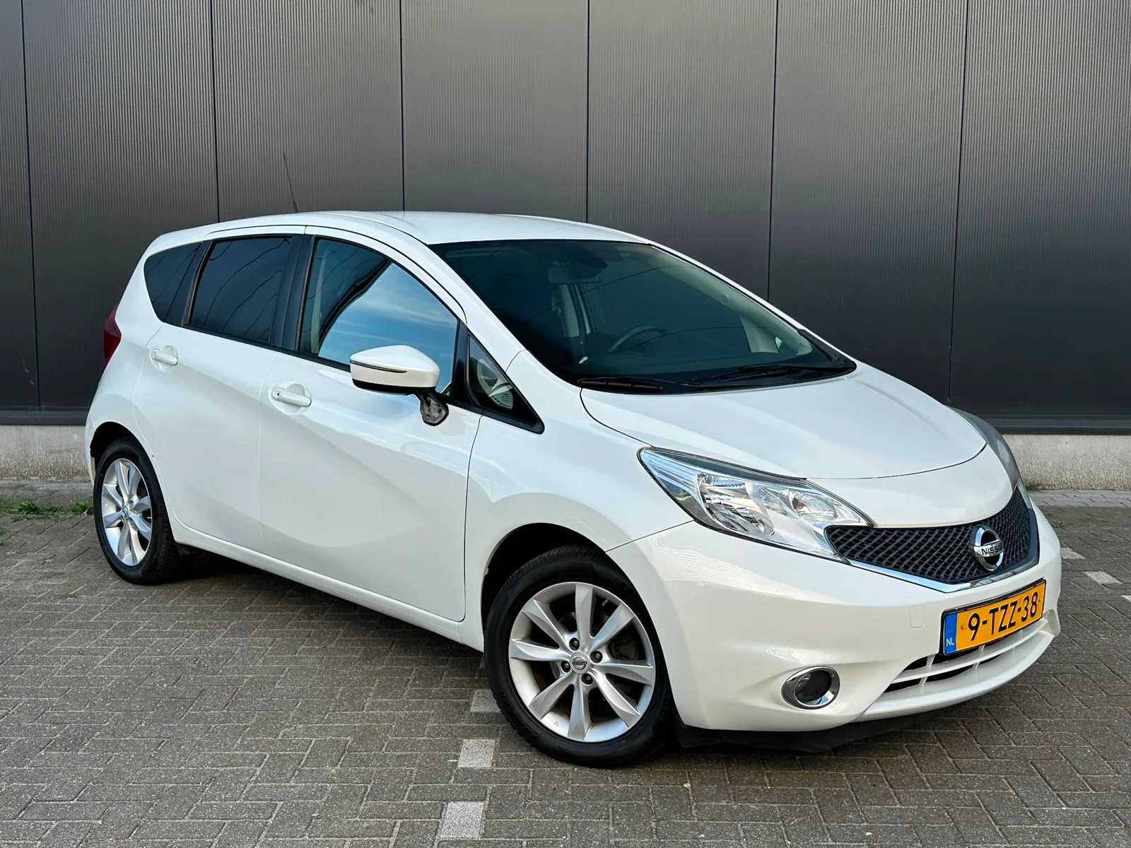 Nissan Note (2014) — foto 1