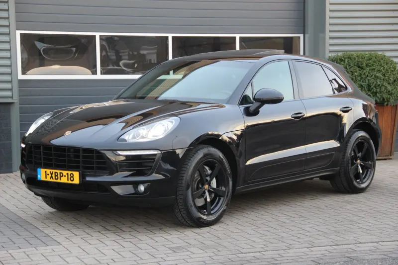 Porsche Macan (2014)