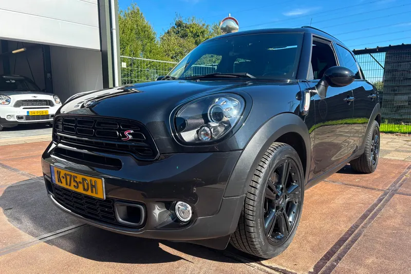MINI Countryman (2016)