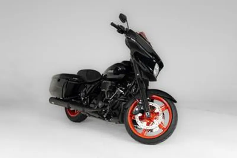 Harley-Davidson FLHX (2025)