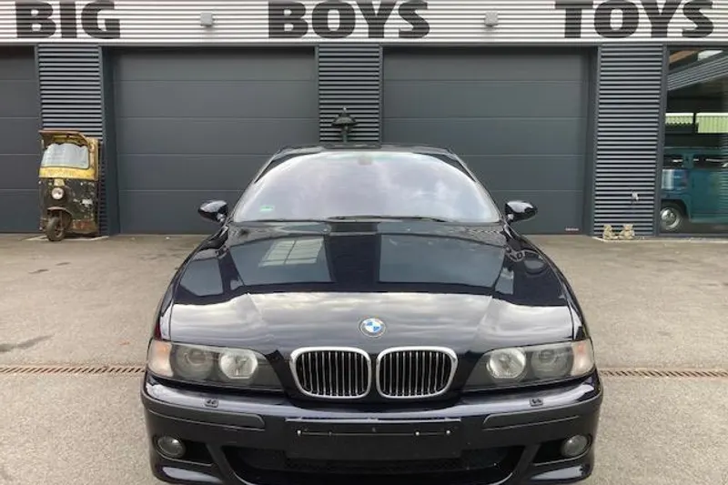 BMW M5 (1999)