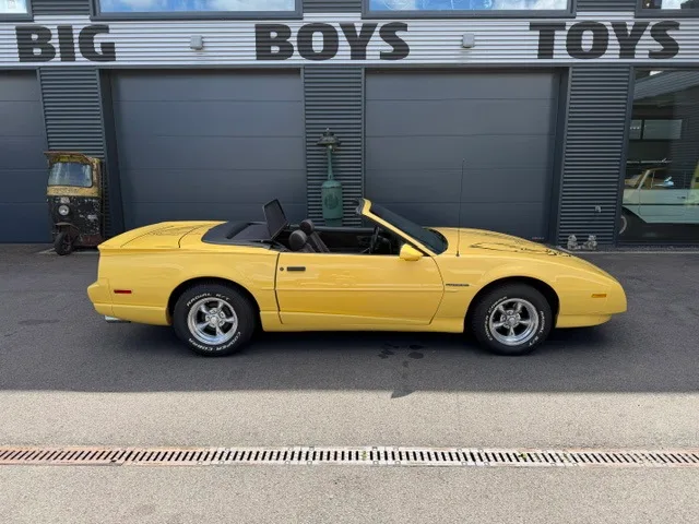 Pontiac Firebird (1992) — foto 1