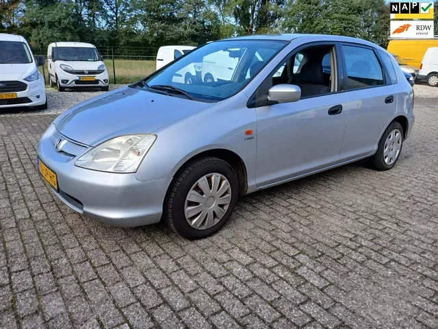 Honda Civic (2002) — foto 1