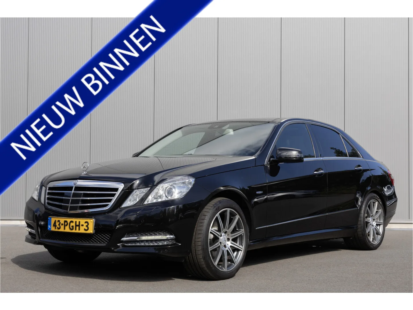 Mercedes-Benz E-Klasse (2011) — foto 1