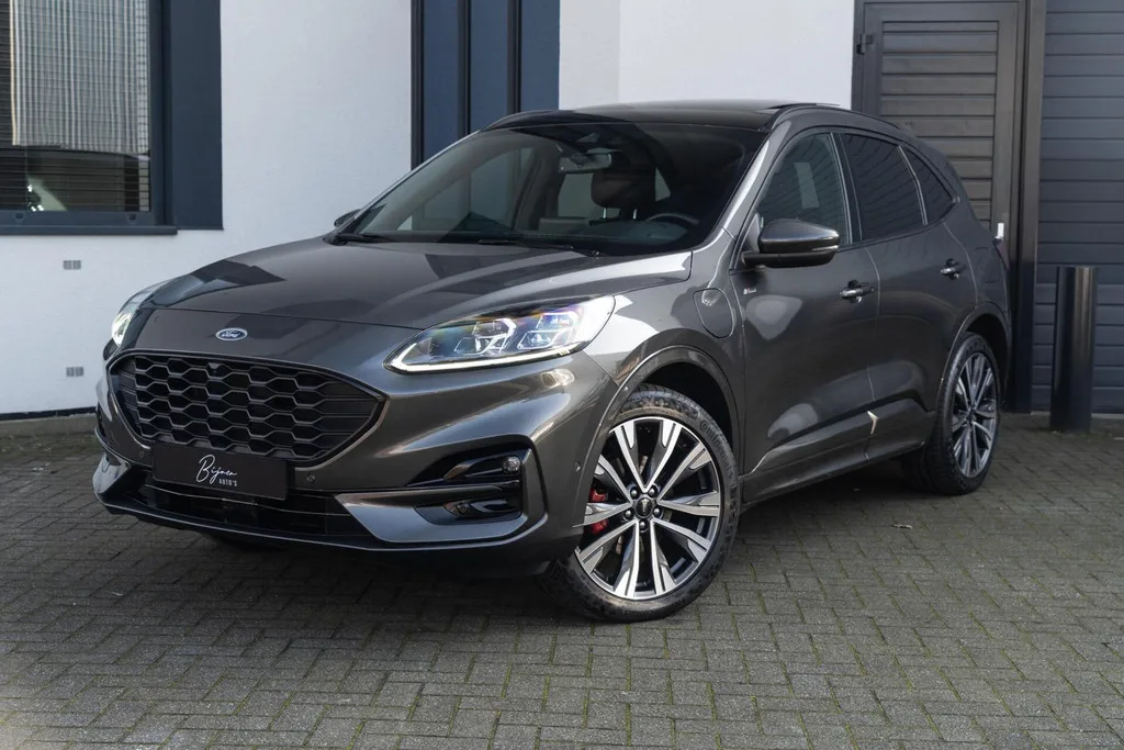 Ford Kuga (2022) — foto 1