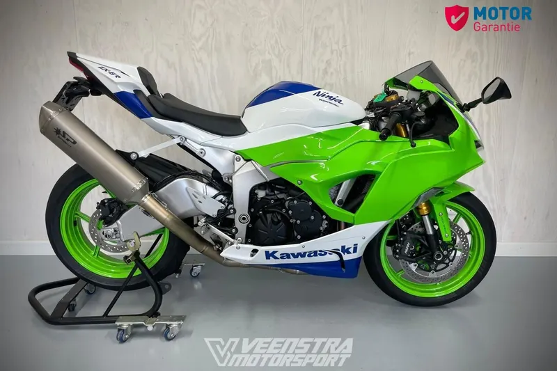 Kawasaki Ninja ZX-6R (2024)