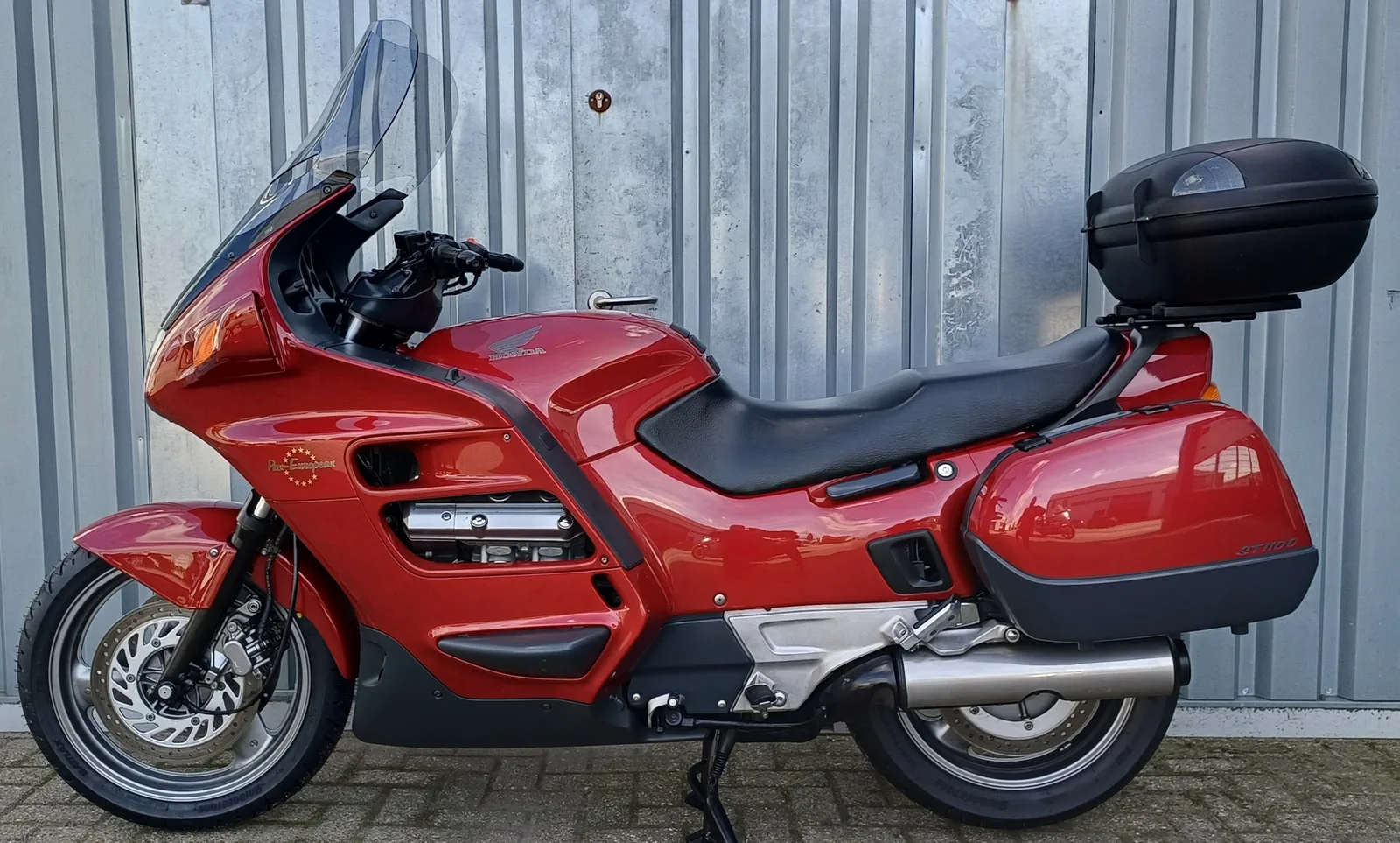 Honda ST 1100 PAN European (1991) — foto 1