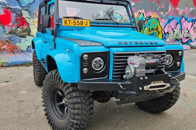 Land Rover Defender (2009)