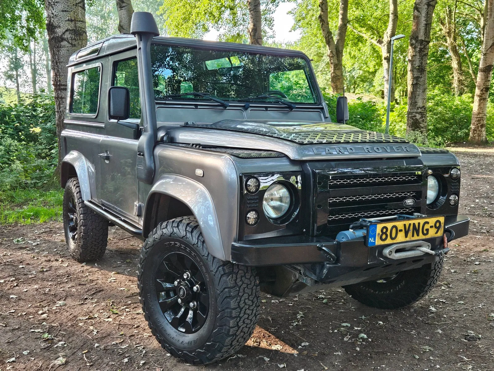 Land Rover Defender (2008) — foto 1
