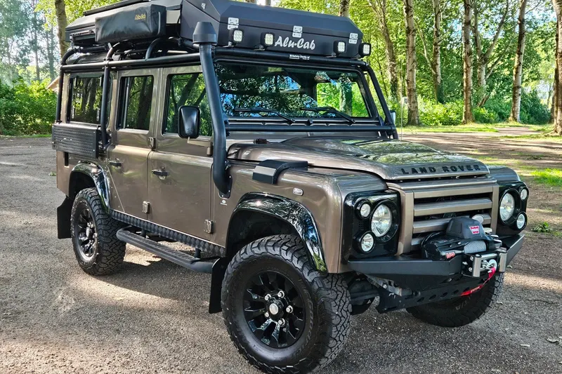 Land Rover Defender (2012)