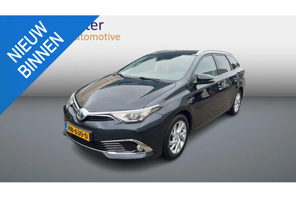 Toyota Auris (2015) — foto 1