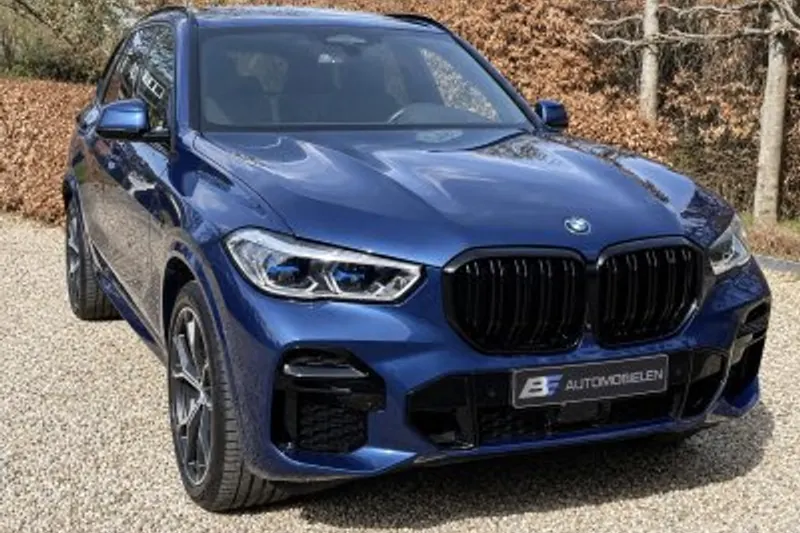 BMW X5 (2022)