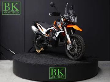 KTM 890 Adventure R (2021) — foto 1