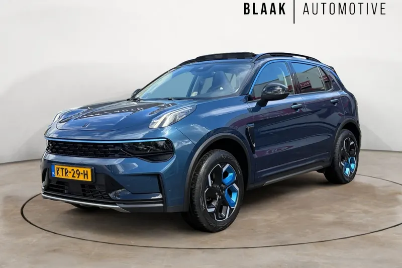 Lynk & Co 01 (2022)