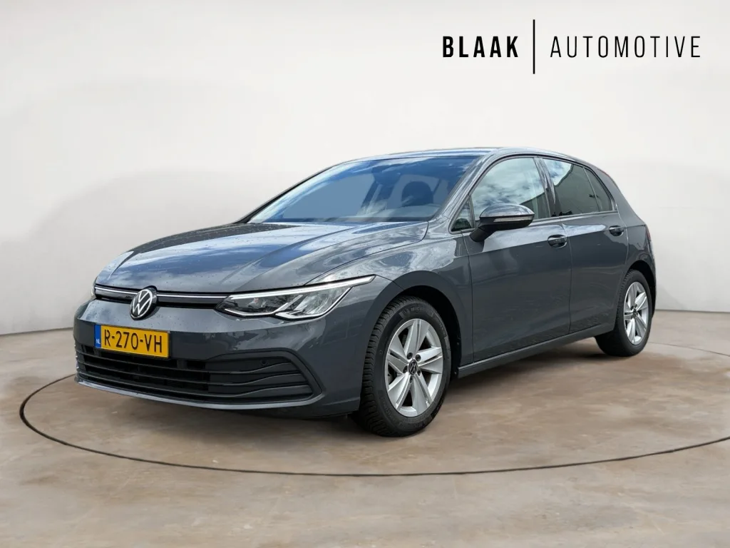 Volkswagen Golf (2022) — foto 1