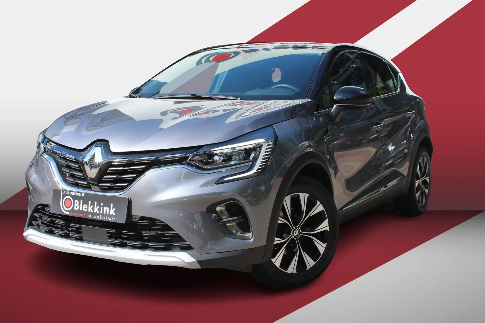 Renault Captur (2024) — foto 1