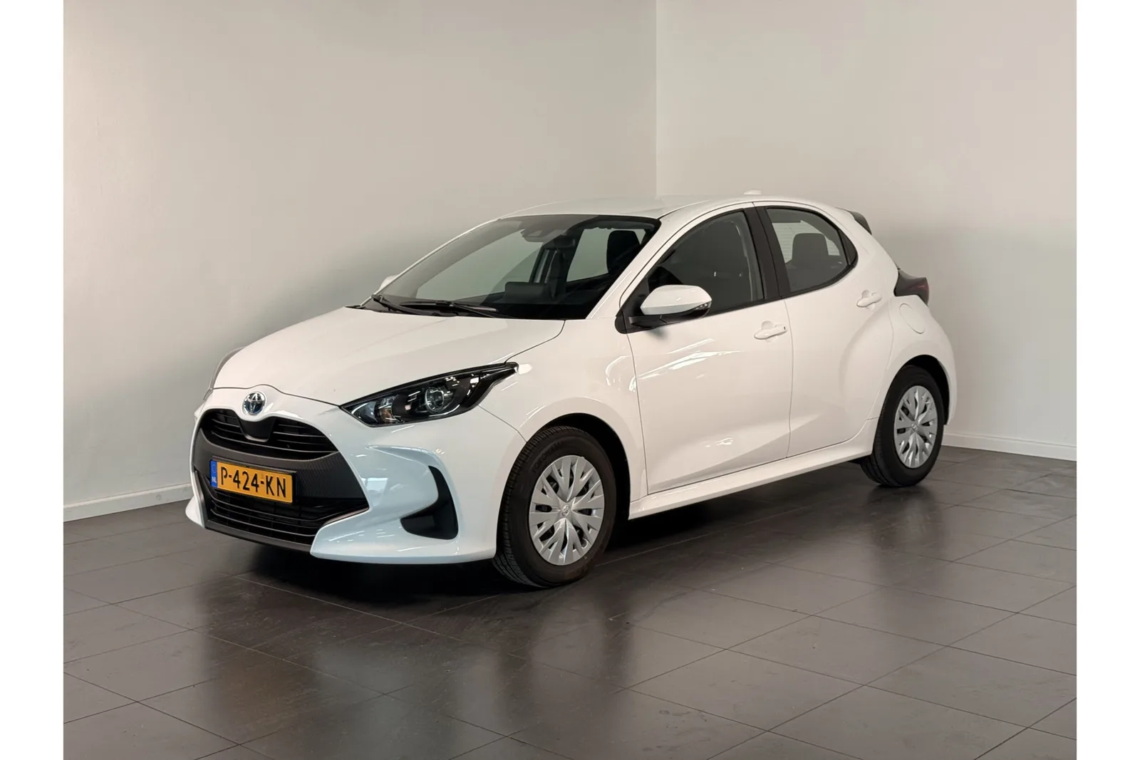 Toyota Yaris (2022) — foto 1
