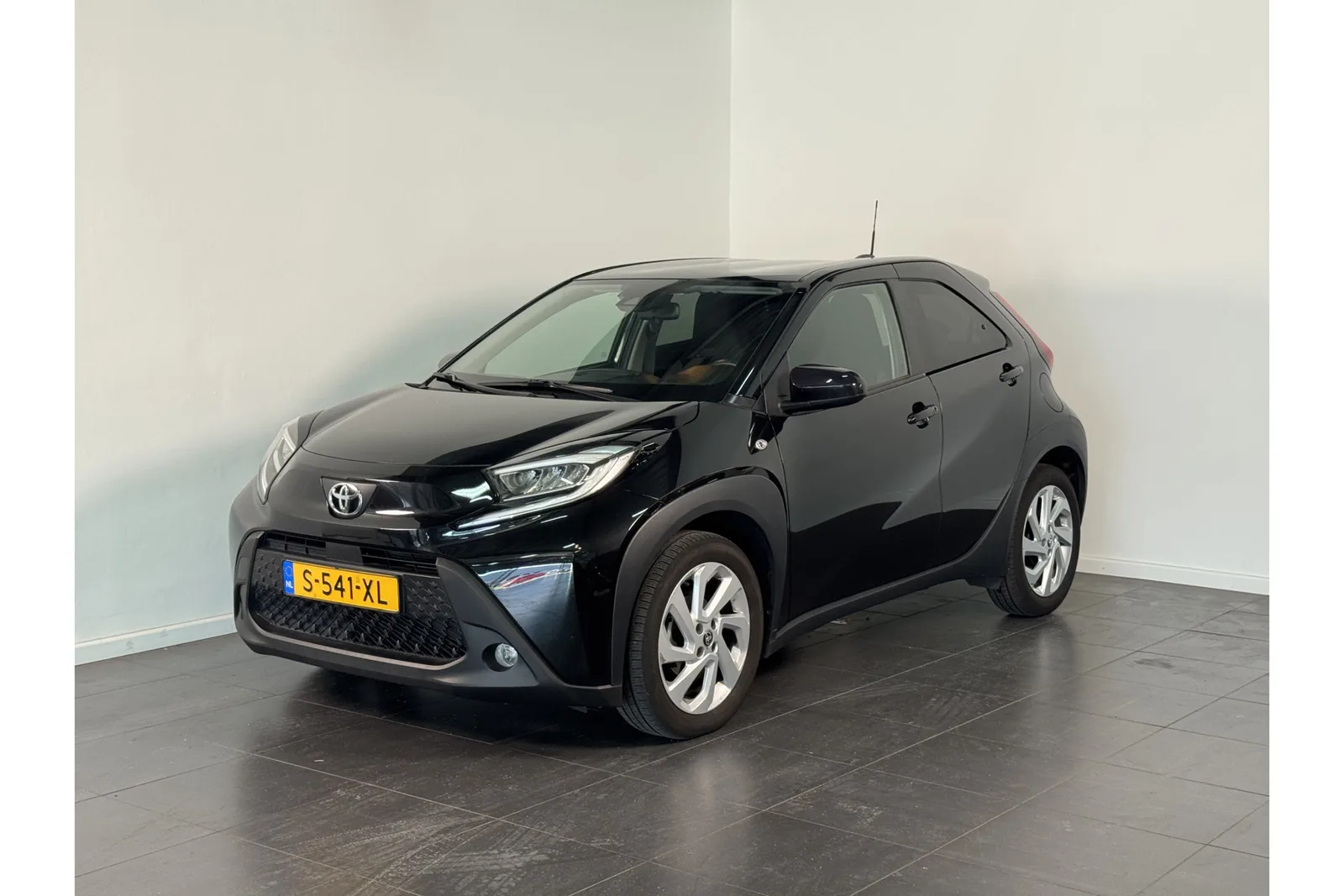 Toyota Aygo X (2023) — foto 1