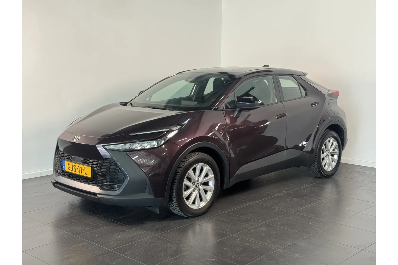 Toyota C-HR (2024) — foto 1