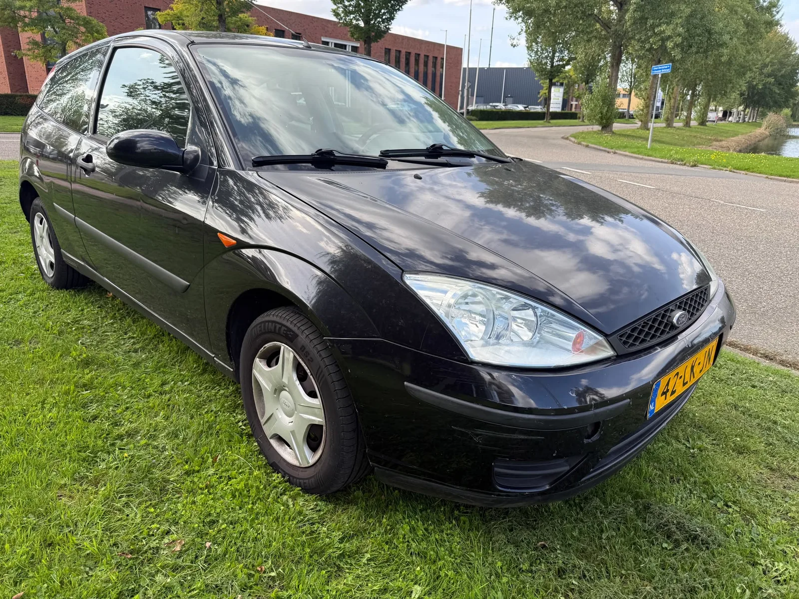 Ford Focus (2003) — foto 1