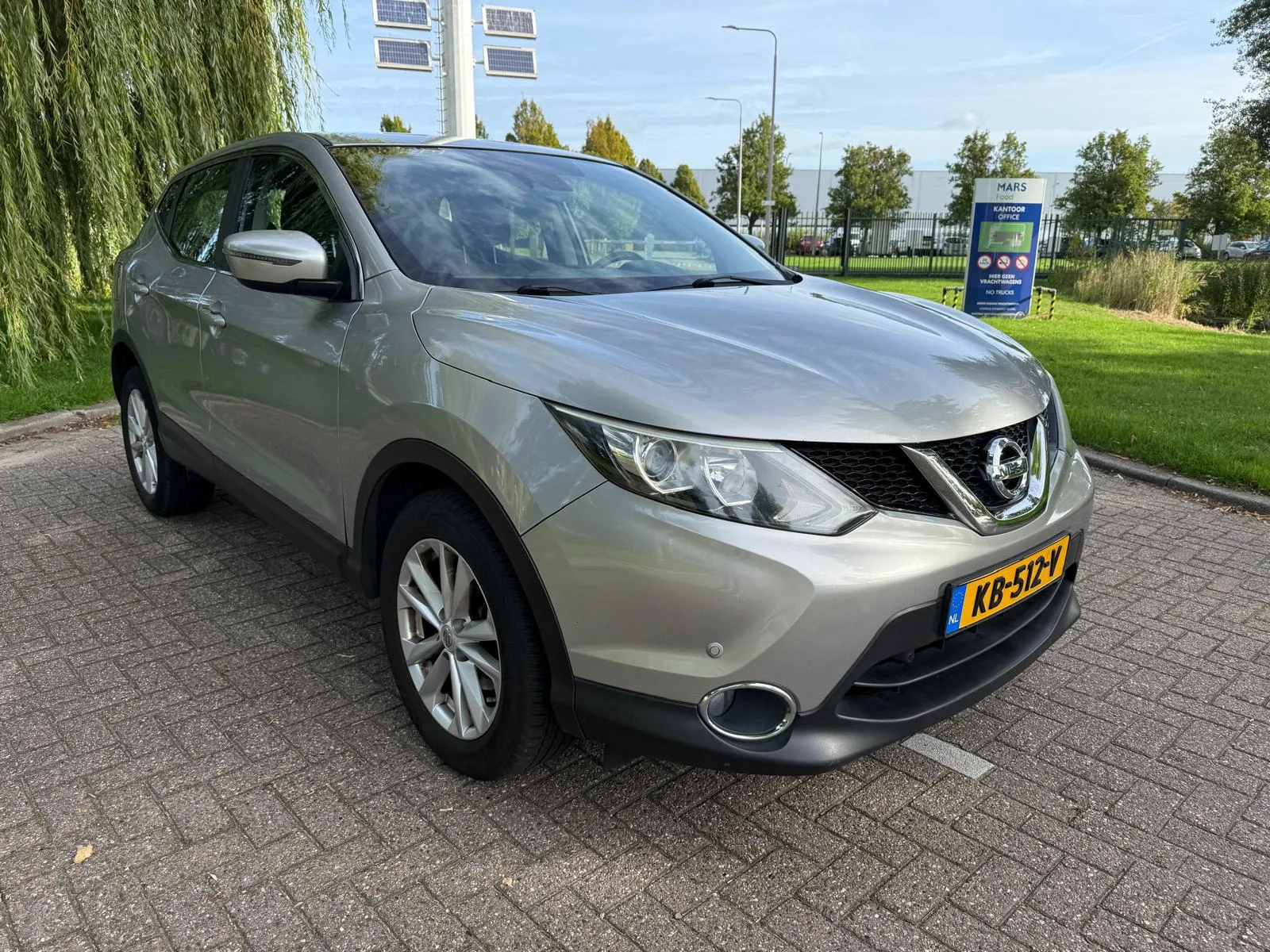 Nissan Qashqai (2015) — foto 1
