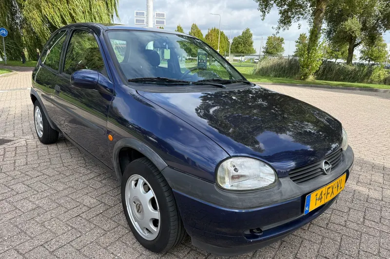 Opel Corsa (2000)