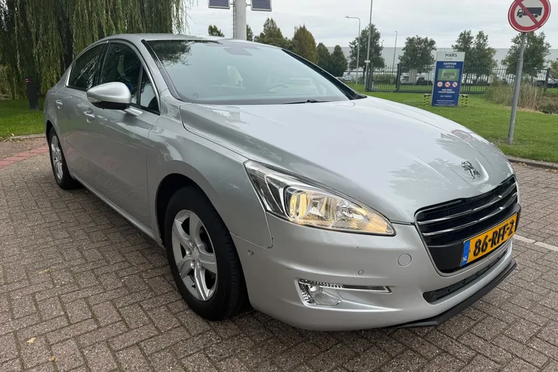 Peugeot 508 (2011)