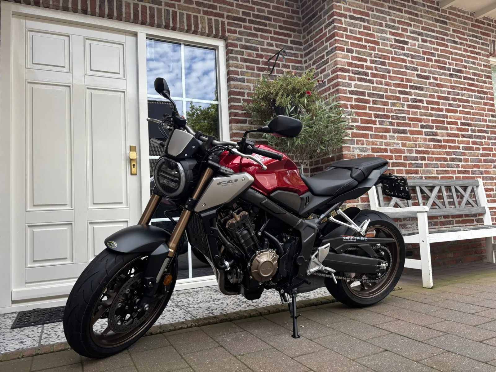 Honda CB650R (2022) — foto 1