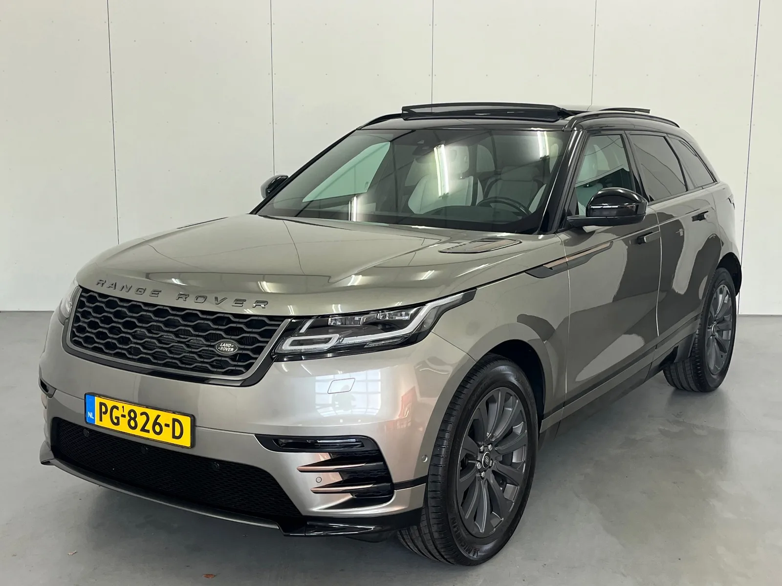 Land Rover Range Rover Velar (2017) — foto 1
