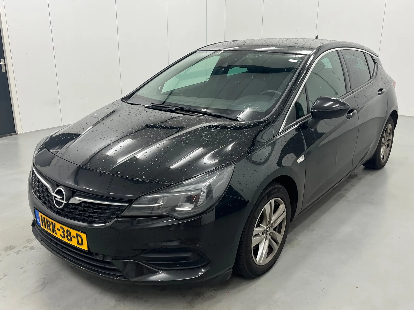 Opel Astra (2020) — foto 1